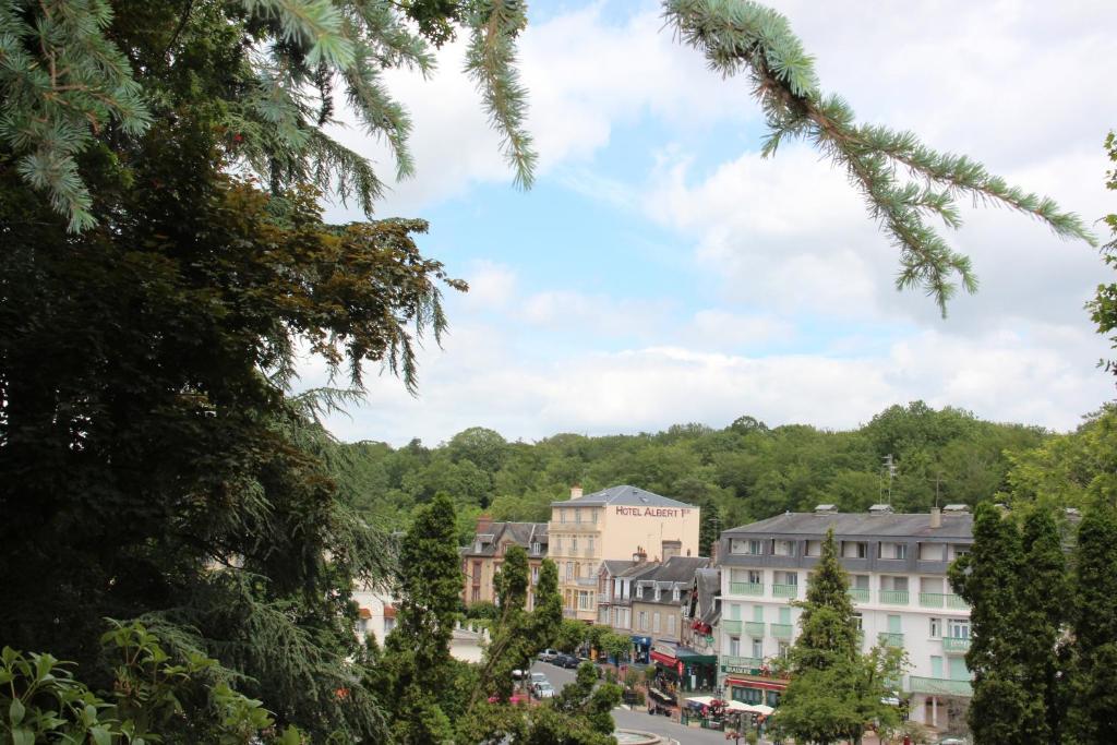 Albert Premier Hotel Bagnoles-de-l'Orne Zewnętrze zdjęcie